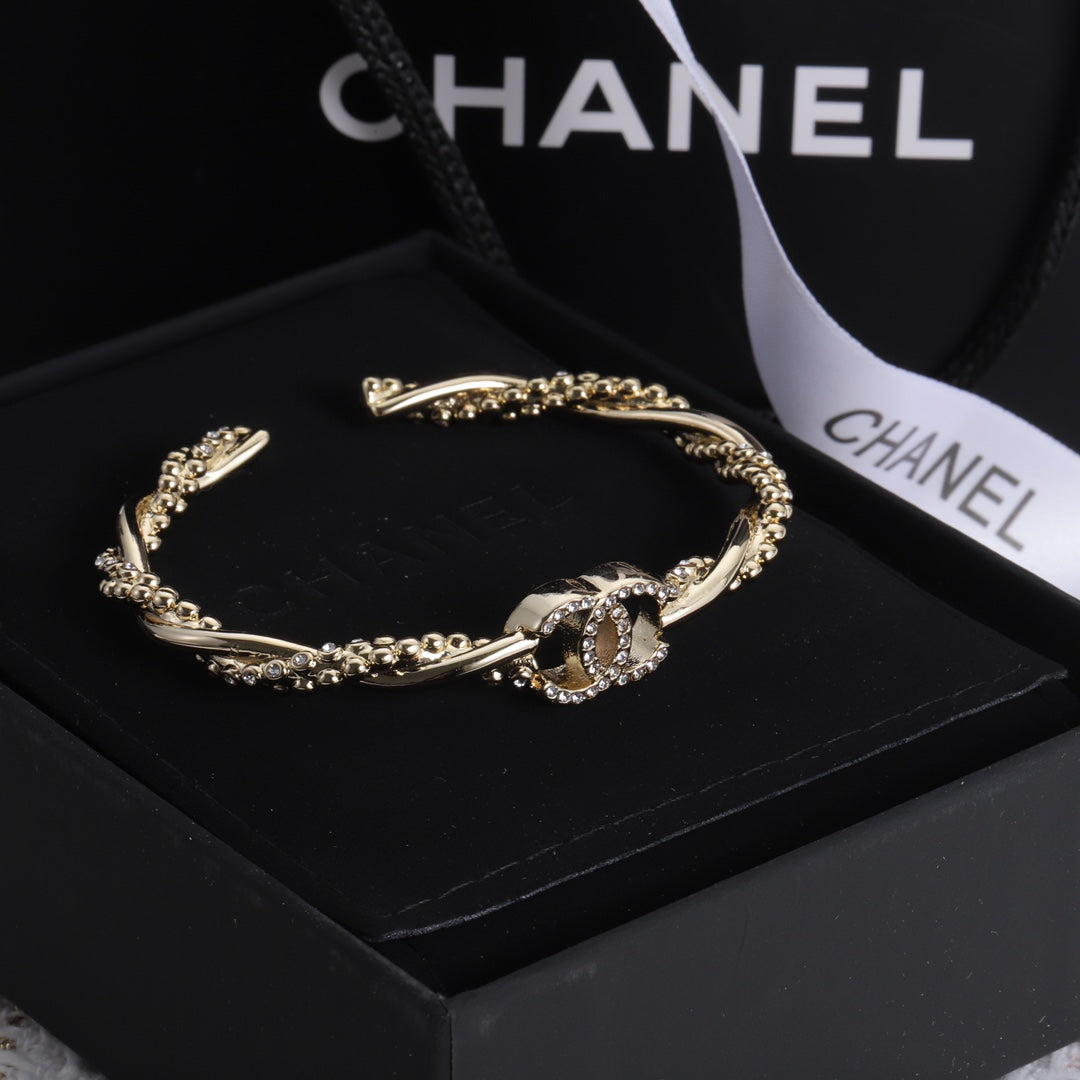 18K CC Diamond Chain Bracelet