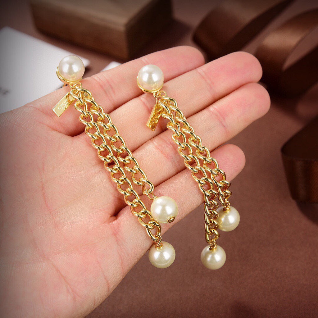18K Triomphe Pearls Long Earrings