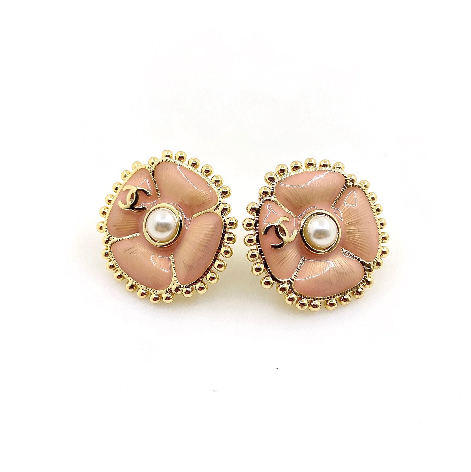 18K CC Pink Pearl Earrings