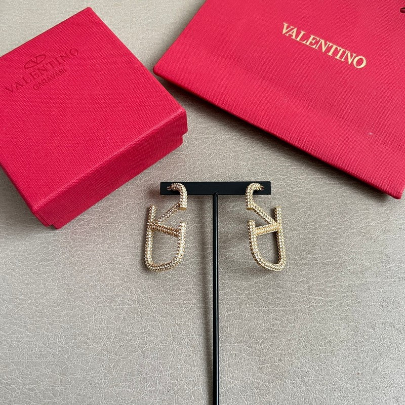 18K Vlogo Diamond Earrings